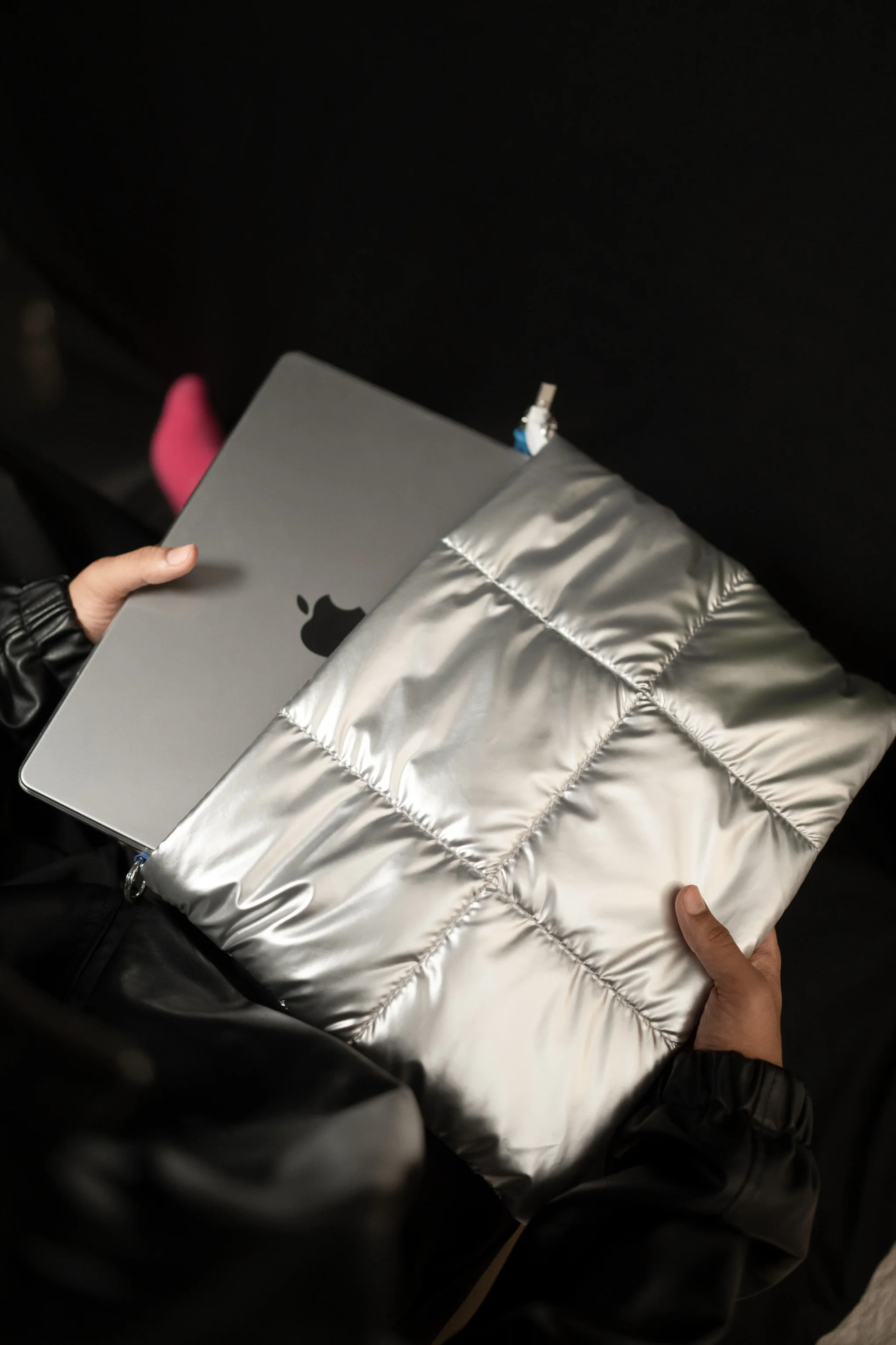 Laptop Puffer Sleeve Silver - Image 2